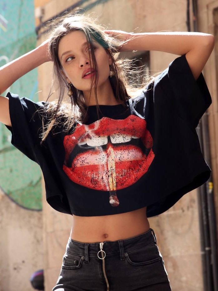 The Kooples X Playboy Crop Graphic Tee With Red Lip Print - Black